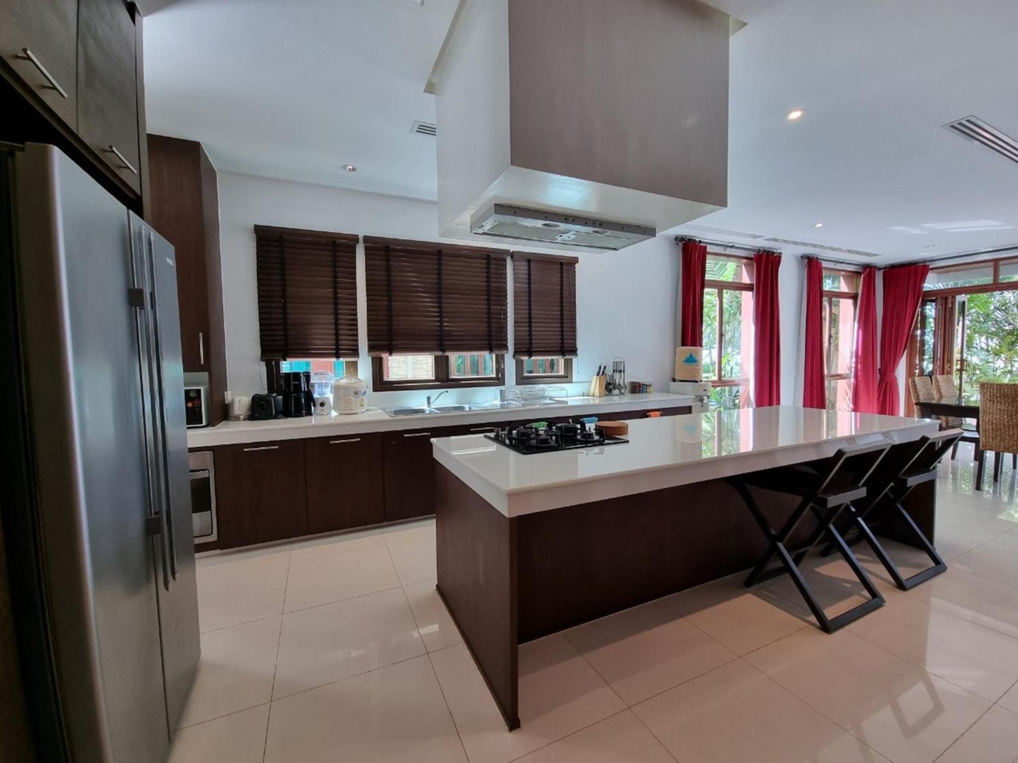 Amatapura Beachfront Villa 15, Sha Certified Ao Nam Mao Exteriör bild